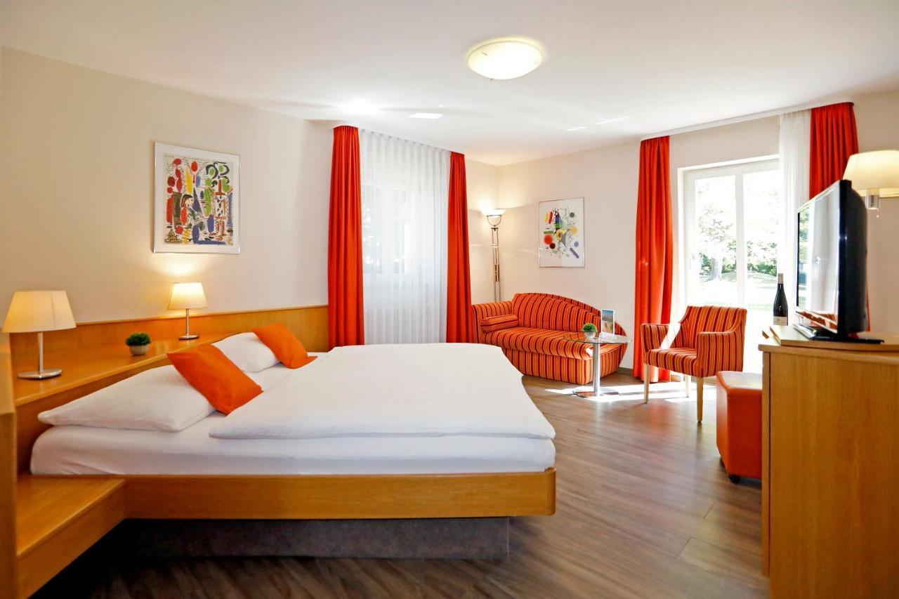 Landhotel Altes Wasserwerk Gbr Freinsheim Exterior foto